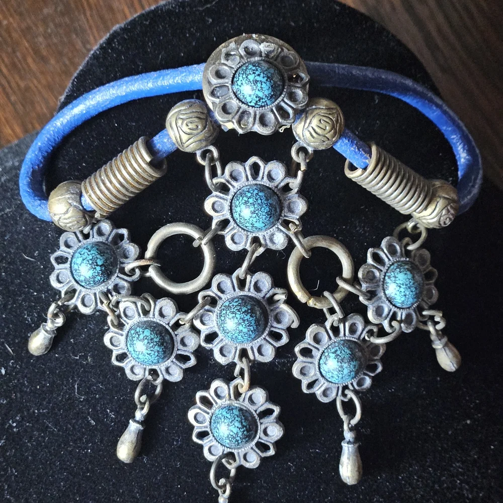 Vintage charming floral